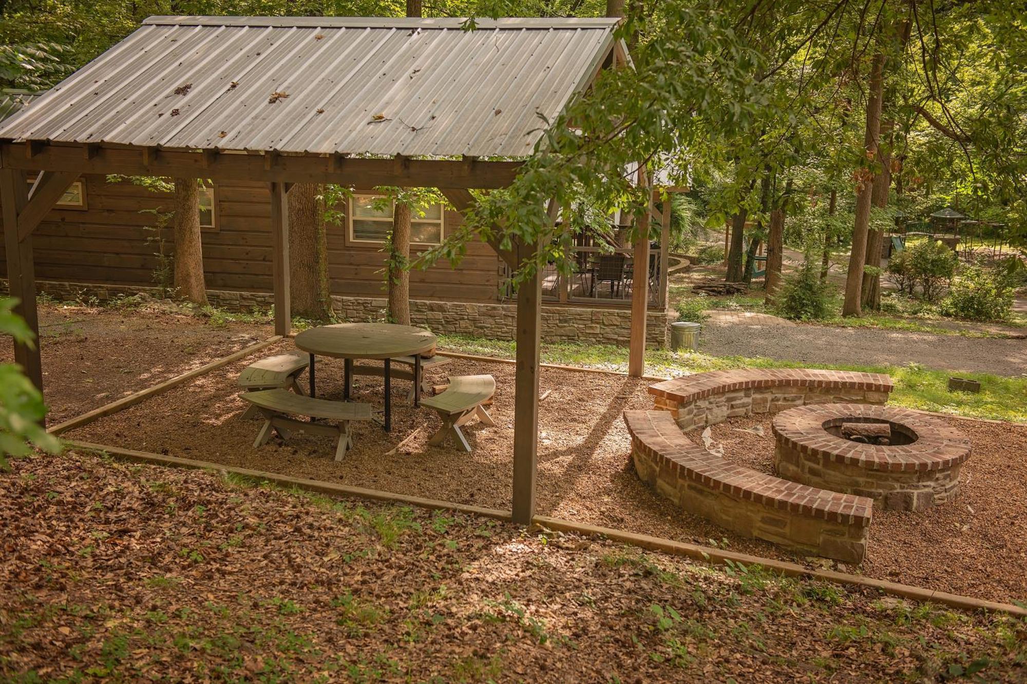 Tiny Cabin Village Private Hot Tub Lynda Cabin Chattanooga Zewnętrze zdjęcie