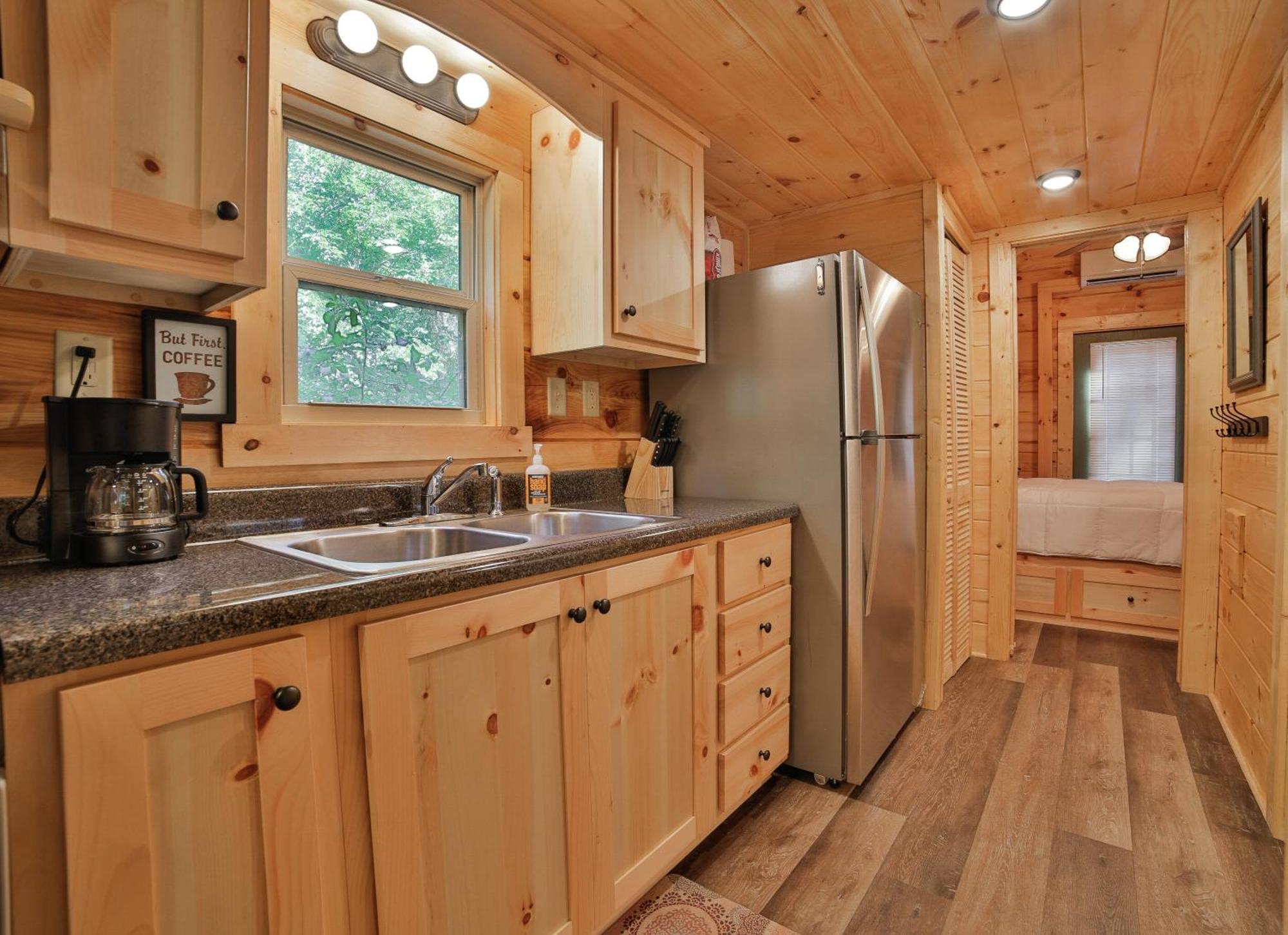 Tiny Cabin Village Private Hot Tub Lynda Cabin Chattanooga Zewnętrze zdjęcie